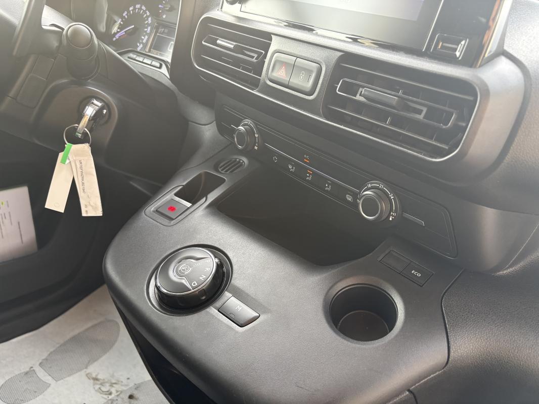 Citroën Berlingo - 1.5L BHDI 130 CV EAT 8 ASPHALT 3 places -