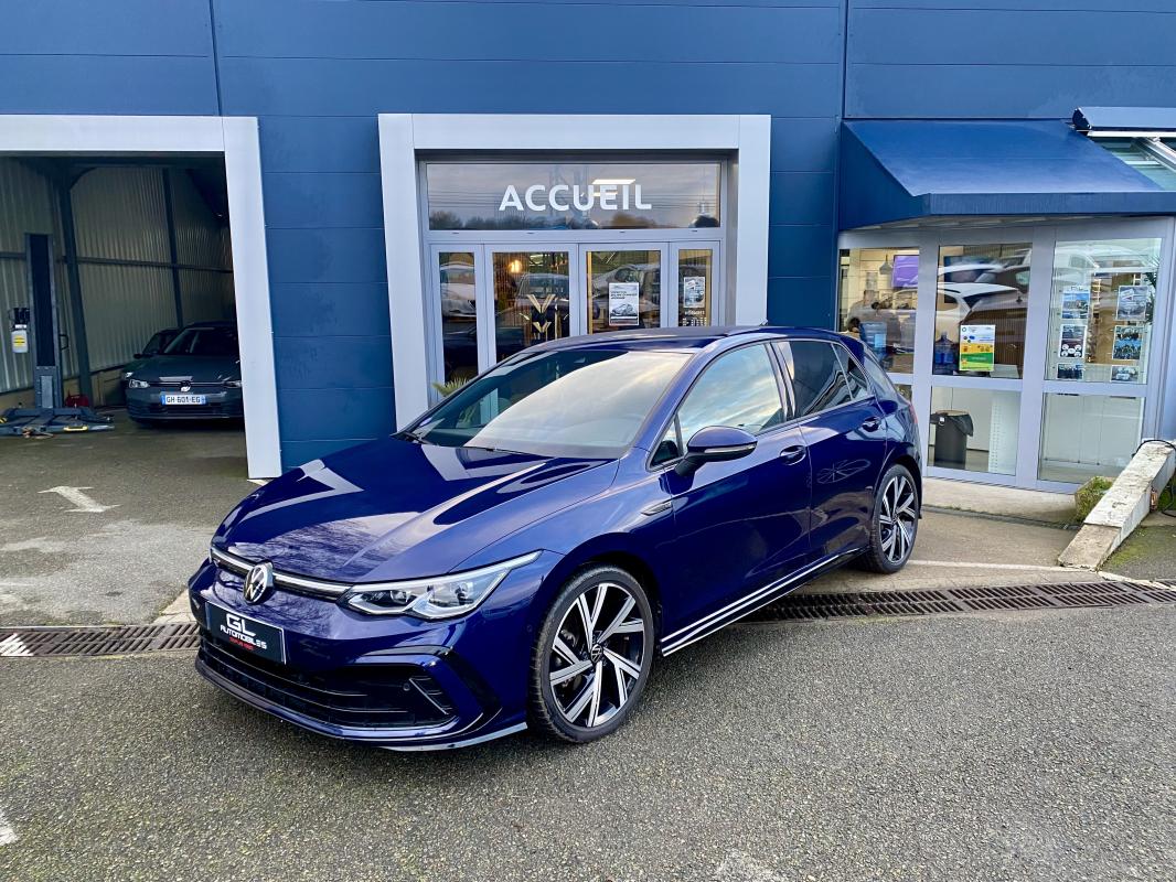 Volkswagen Golf - 8 1.5 ETSI 150 CV DSG7 R-LINE