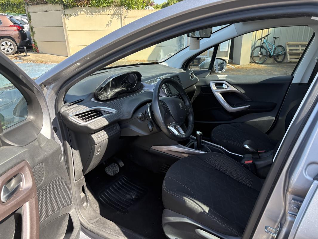 Peugeot 2008 - 1.6 HDI 90CV BVA ACTIVE BUSINESS