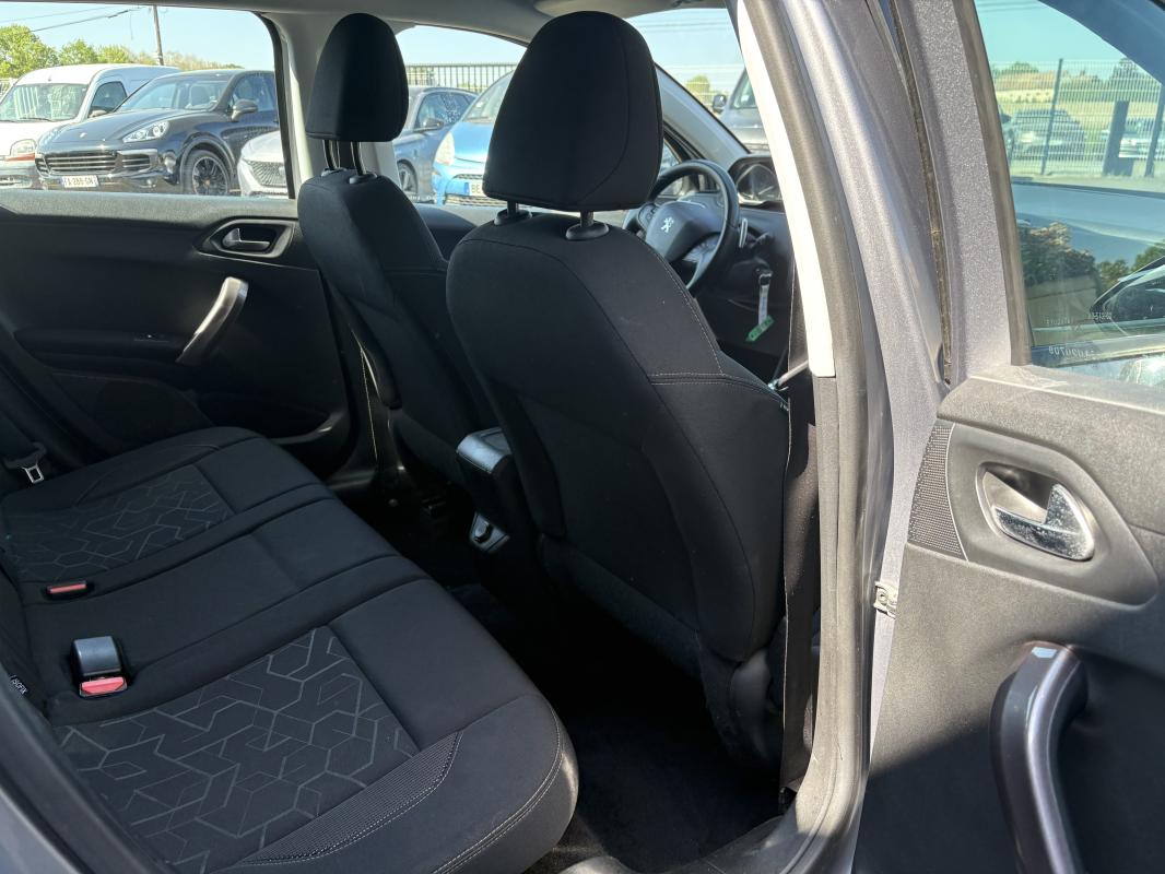Peugeot 2008 - 1.6 HDI 90CV BVA ACTIVE BUSINESS
