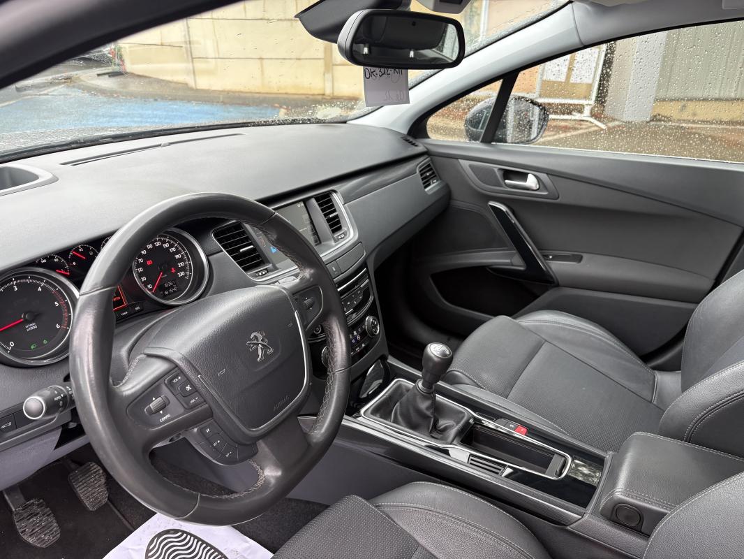 Peugeot 508 - 2.0 HDI 150 CV BVM 6 ALLURE + ATTELAGE DEMONTABLE