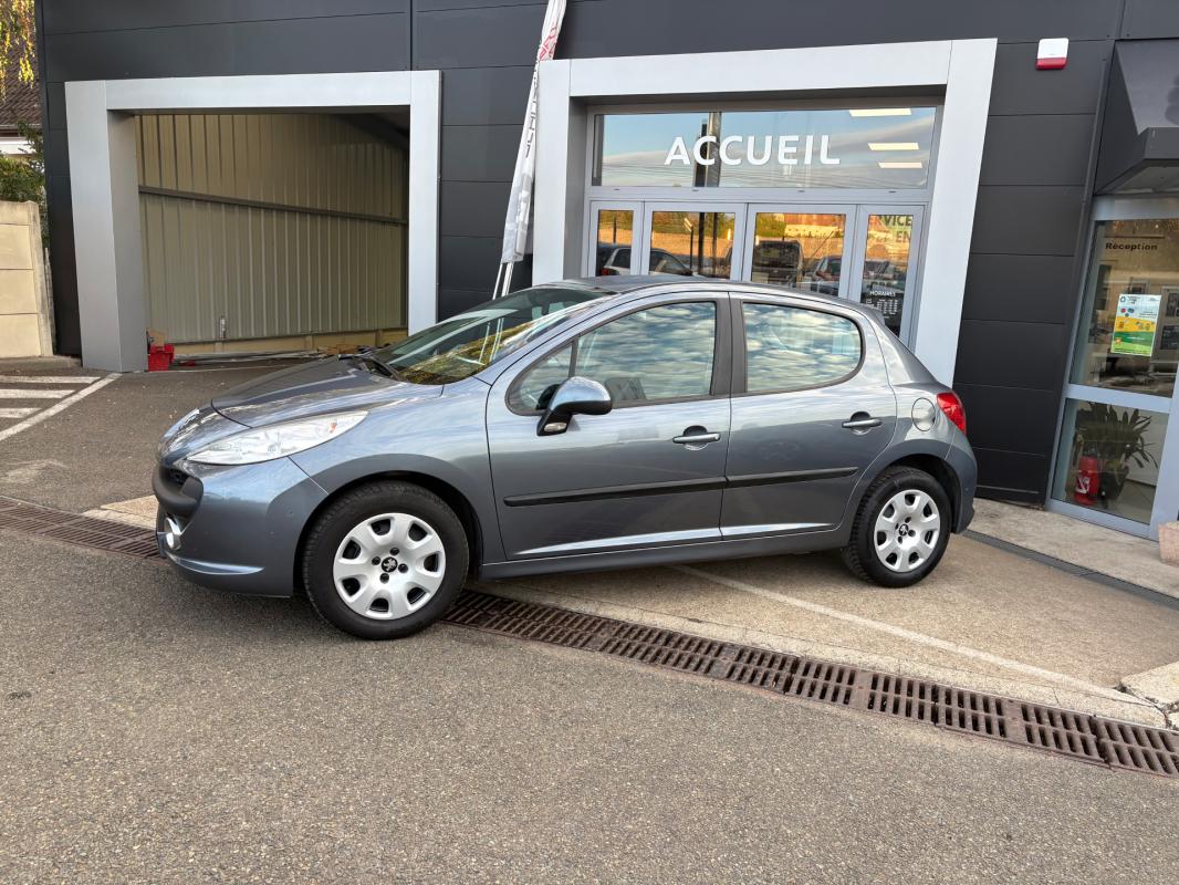 Peugeot 207 - 1.4 VTi 16V 95ch Style USB Box