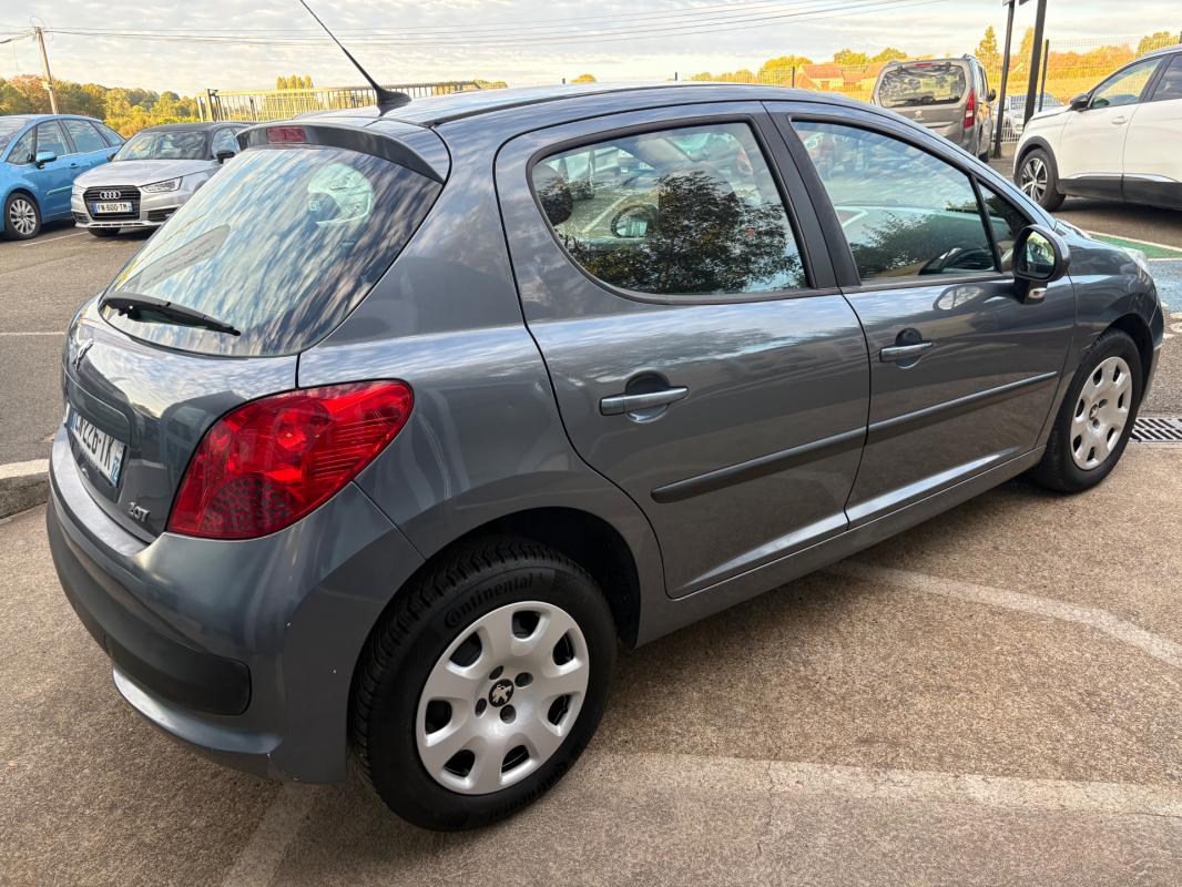 Peugeot 207 - 1.4 VTi 16V 95ch Style USB Box
