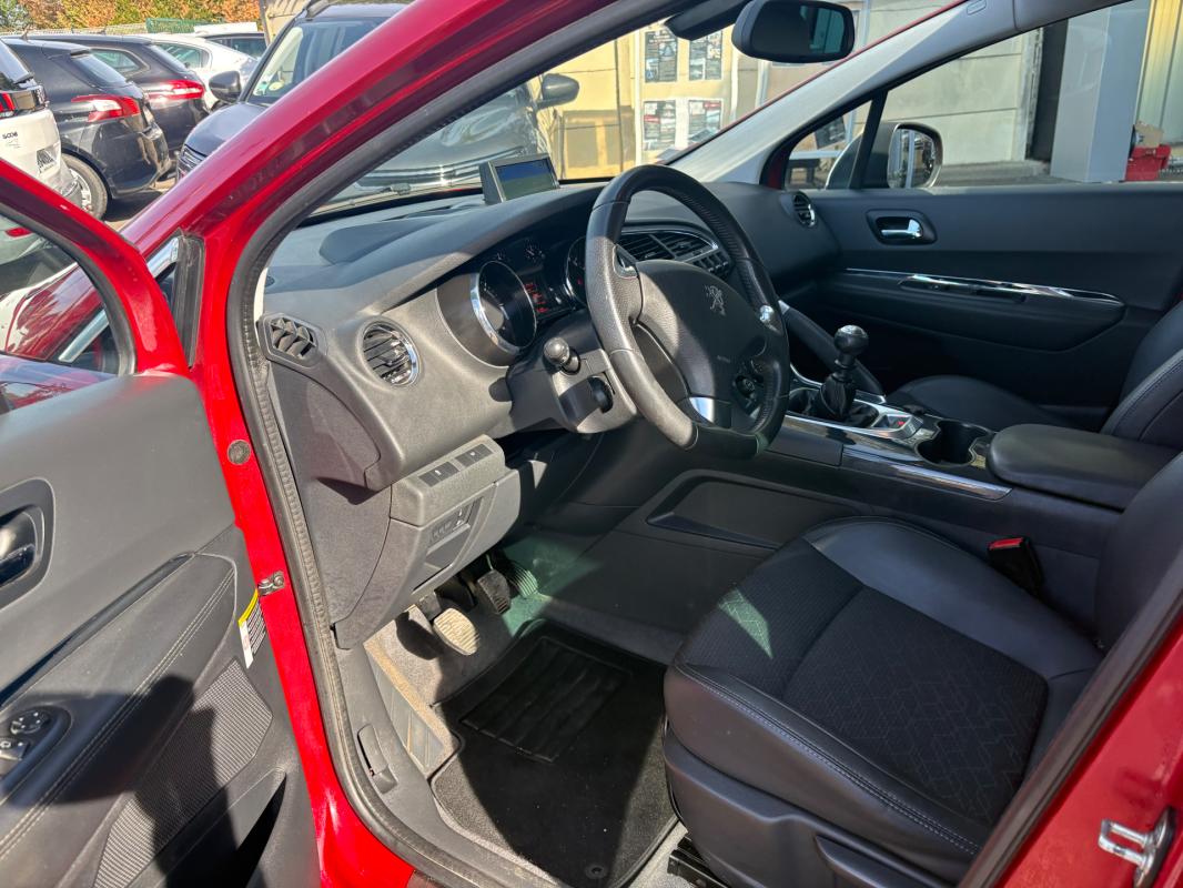 Peugeot 3008 - BUSINESS 1.6 BlueHDi 120ch S&S BVM6