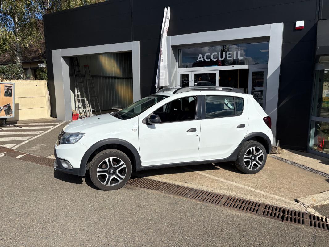 Dacia Sandero - TCe 90 E6C Stepway - 5P camera de recul
