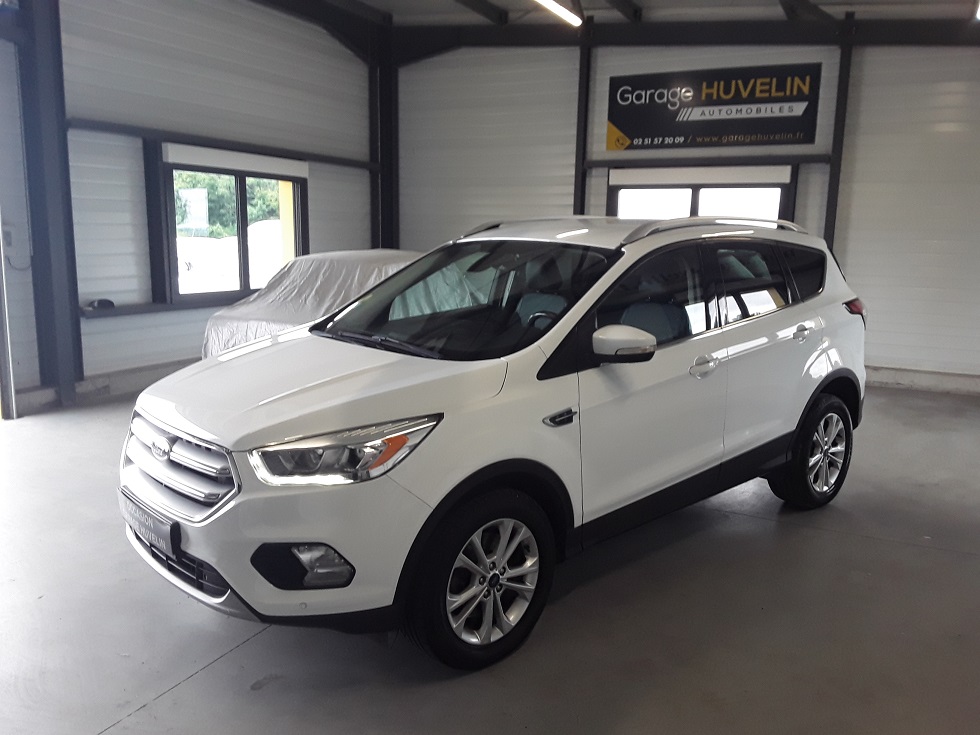 FORD KUGA - 2.0 TDCI 150 CV TITANIUM BV6 (2016)