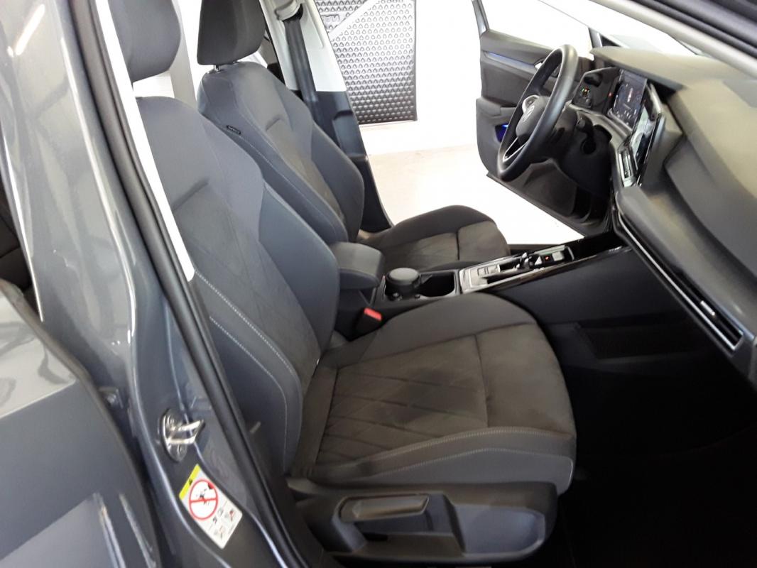 Volkswagen Golf - 2.0 TDI 150 CV R-LINE DSG7