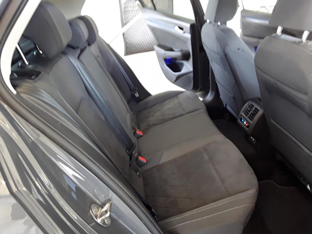 Volkswagen Golf - 2.0 TDI 150 CV R-LINE DSG7