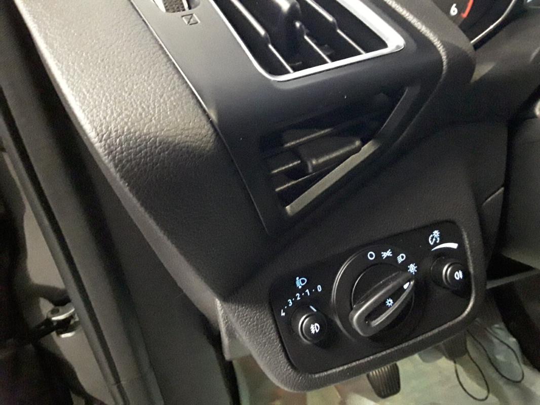 Ford C-Max - 1.5 TDCI 120 CV TITYANIUM BV6