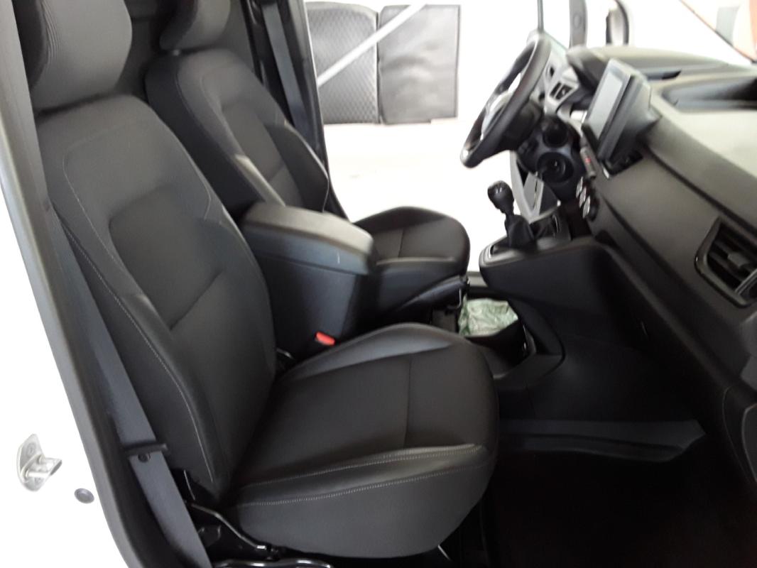 Renault Kangoo - 1.3 TCE 100 CV GRAND CONFORT BV6