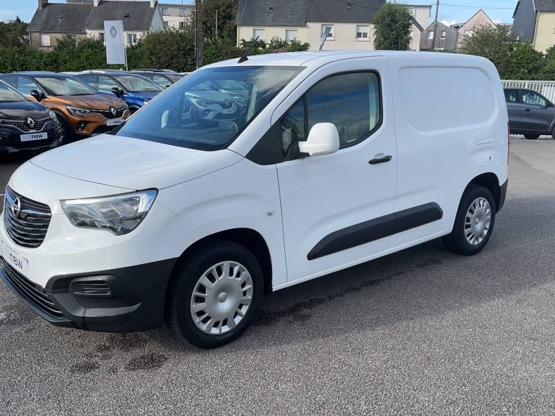 Opel Combo (30) CARGO 1.6 100 CH S/S L1H1 650 KG PACK CLIM