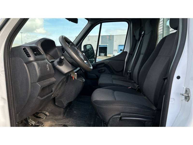 Renault Master - FOURGON CC PROP RJ3500 PAF AR COURT L2 DCI 130 GRAND CONFORT