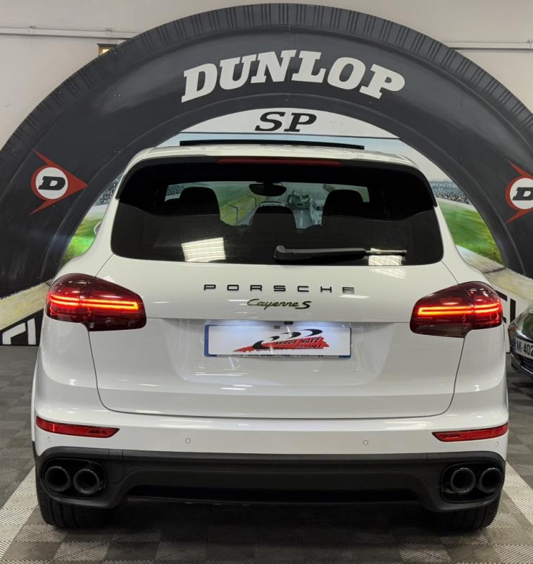 Porsche Cayenne - 3.0 416ch S E-Hybrid Platinum Edition