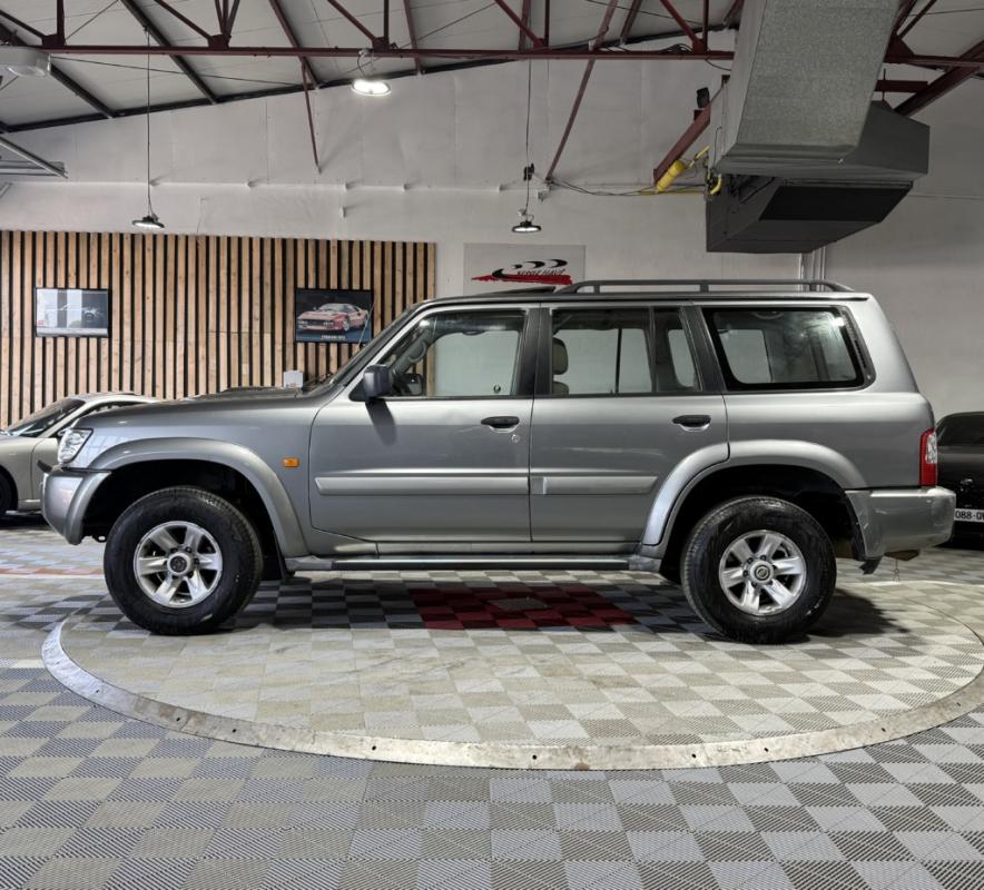 Nissan Patrol - GR 3.0 DI 158ch Elégance 4x4 Y61 BVM5 7pl