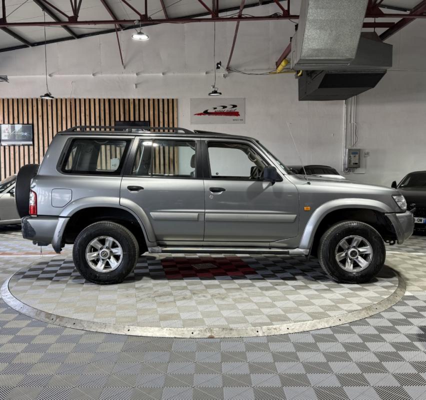 Nissan Patrol - GR 3.0 DI 158ch Elégance 4x4 Y61 BVM5 7pl