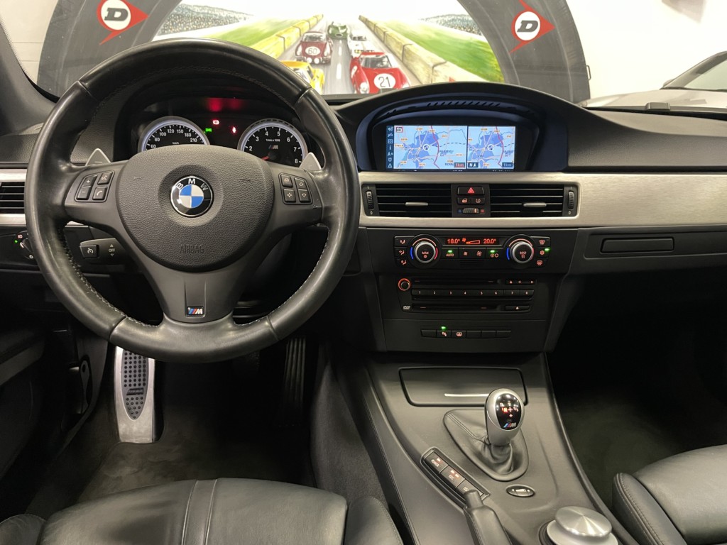 BMW M3 - Coupé 4.0 V8 420ch Drivelogic (E92)