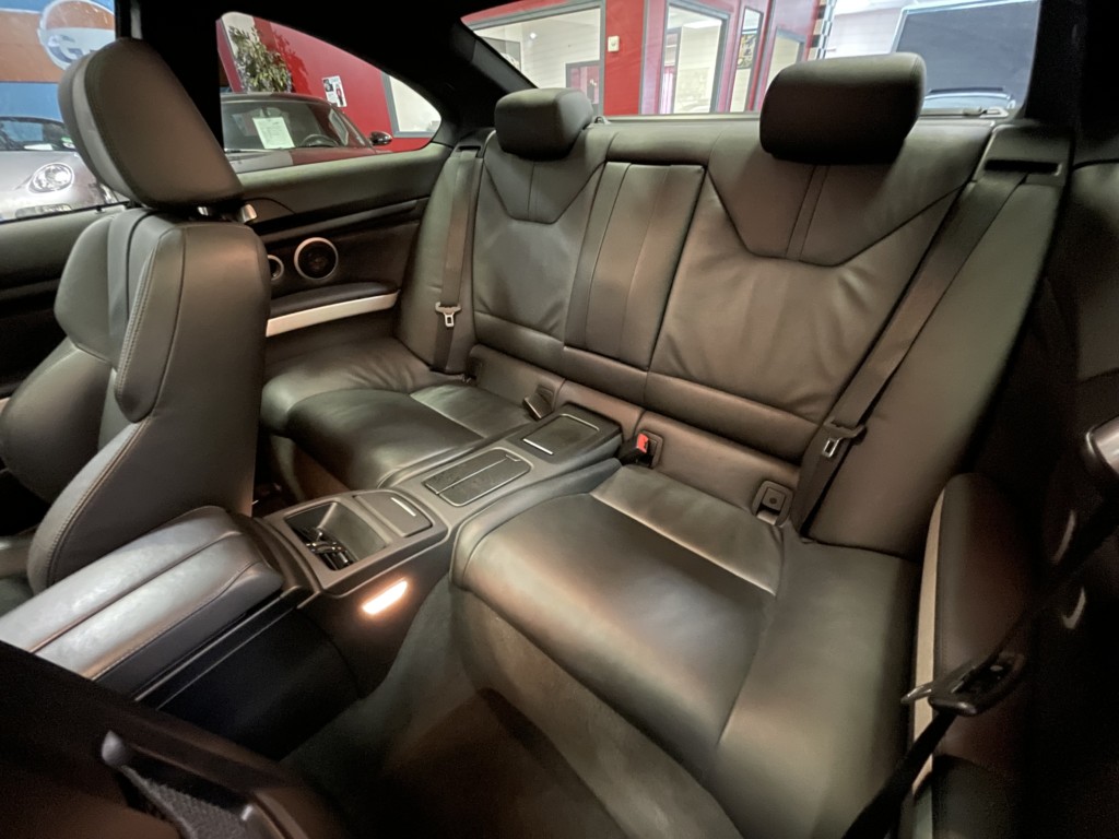 BMW M3 - Coupé 4.0 V8 420ch Drivelogic (E92)