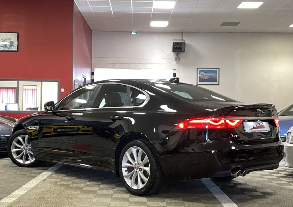 Jaguar XF - 2.0 D 180ch Business R-Sport BVA