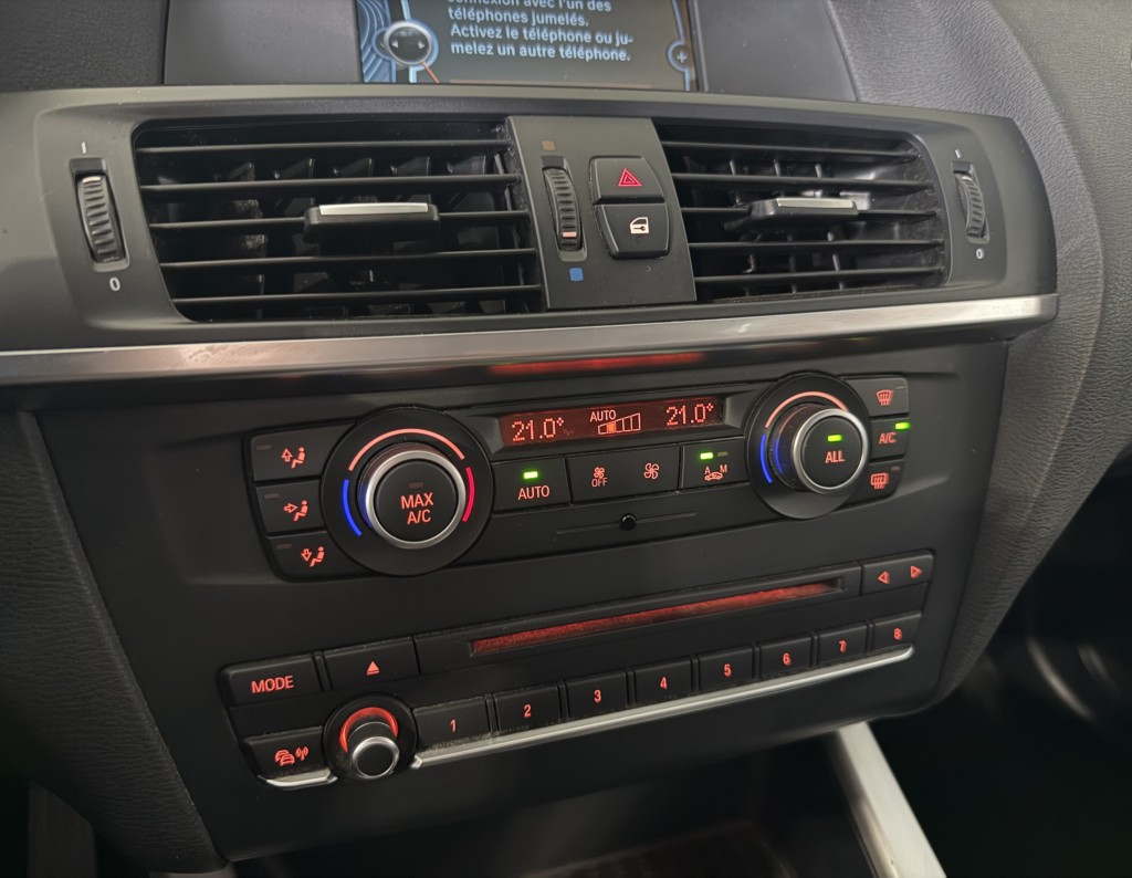 BMW X3 - sDrive18d 143ch Confort BVM6 (F25)
