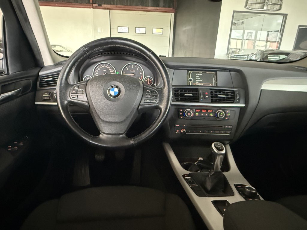 BMW X3 - sDrive18d 143ch Confort BVM6 (F25)