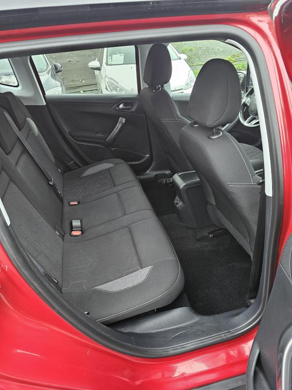 Peugeot 2008 - STYLE 1.6HDI 75CH
