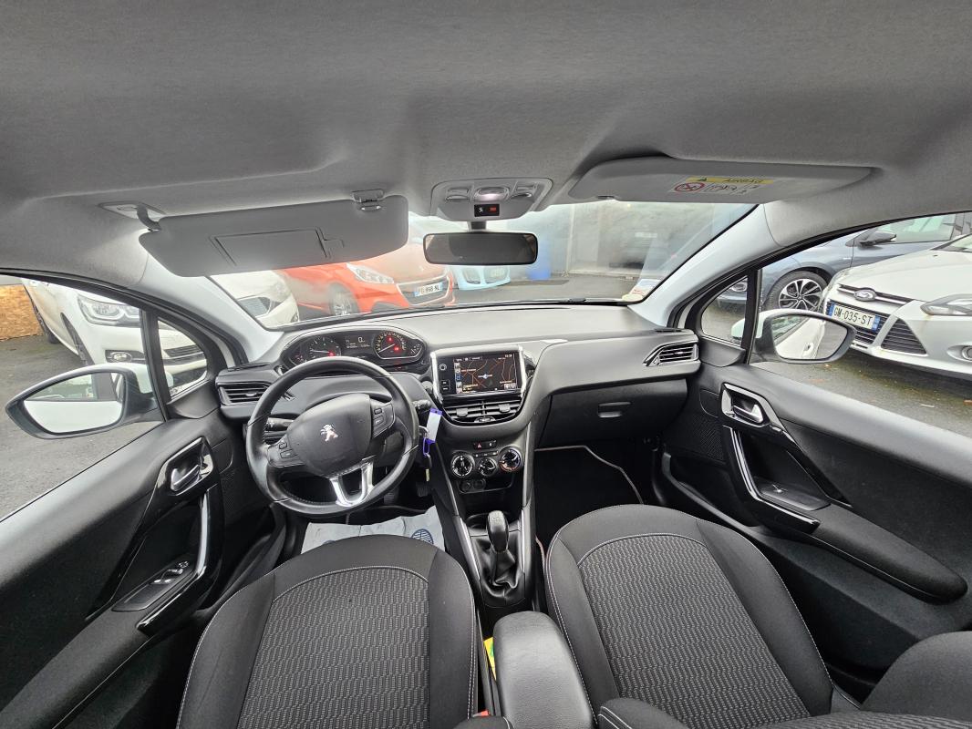 Peugeot 208 - 1.6 Blue-HDi 75CH Active Business