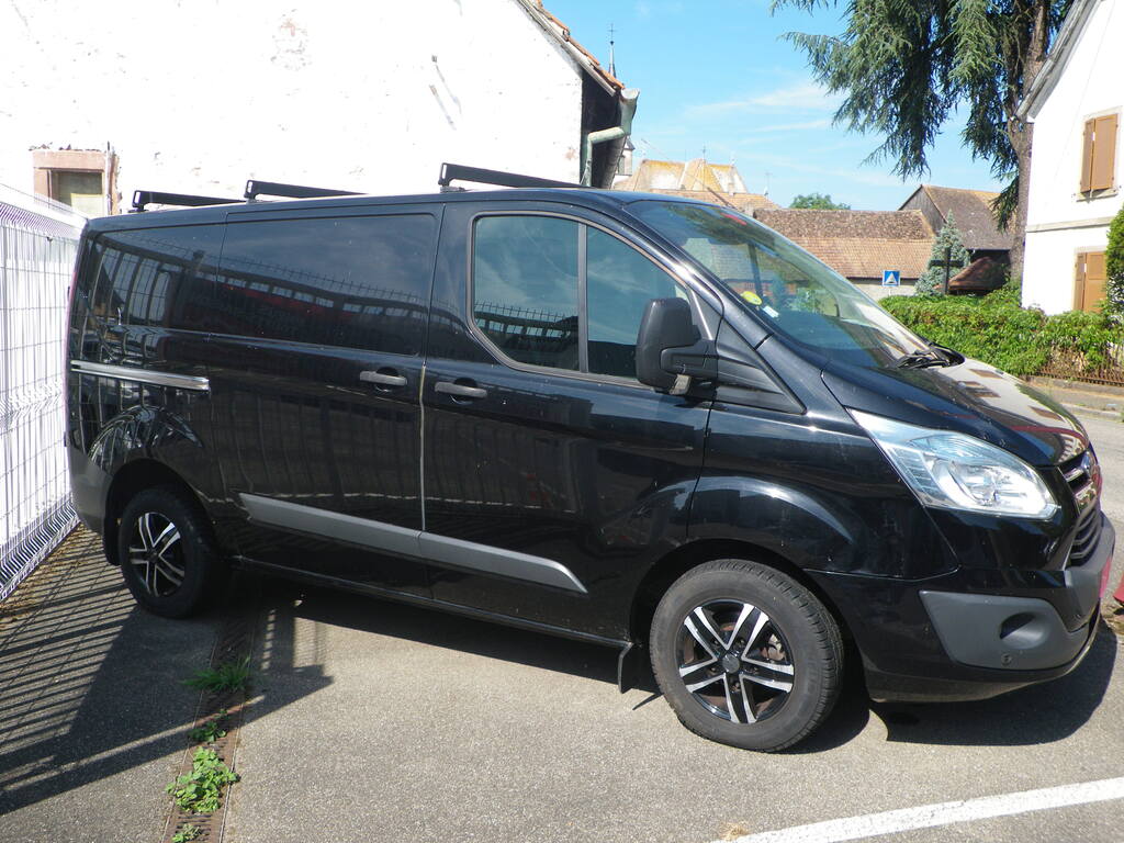 Ford custom - TRANSIT 270 2.2 TDCI 100 BV6 L1H1
