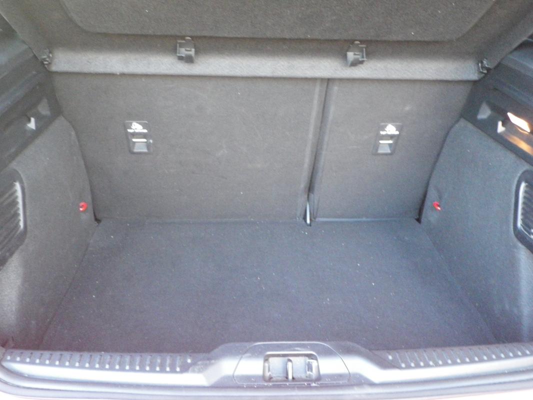 Ford Focus - IV 1.0 ECOBOOST 125 BVA8 ST-LINE 5P