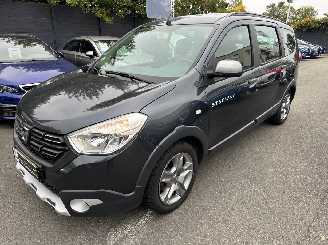 DACIA LODGY - 1.5 DCI 115 STEPWAY 7 PLACES (2021)
