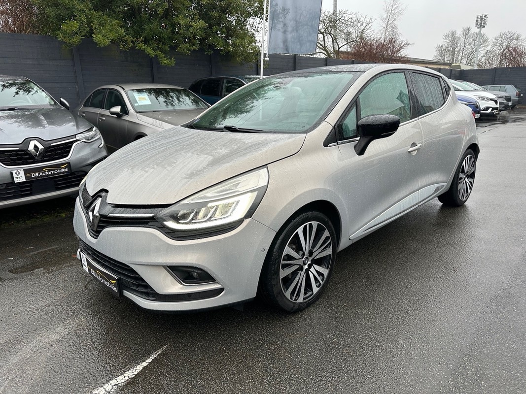 Renault Clio - VI IV INITIALE PARIS TCE 120 EDC