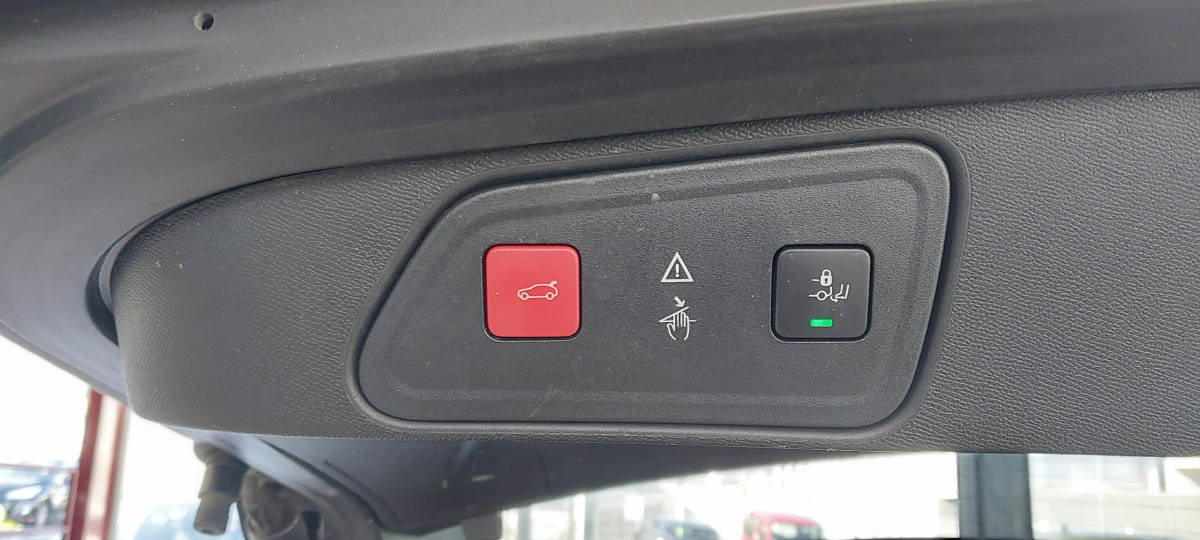 Peugeot 3008 - II Hybrid4 300 e-EAT8 GT