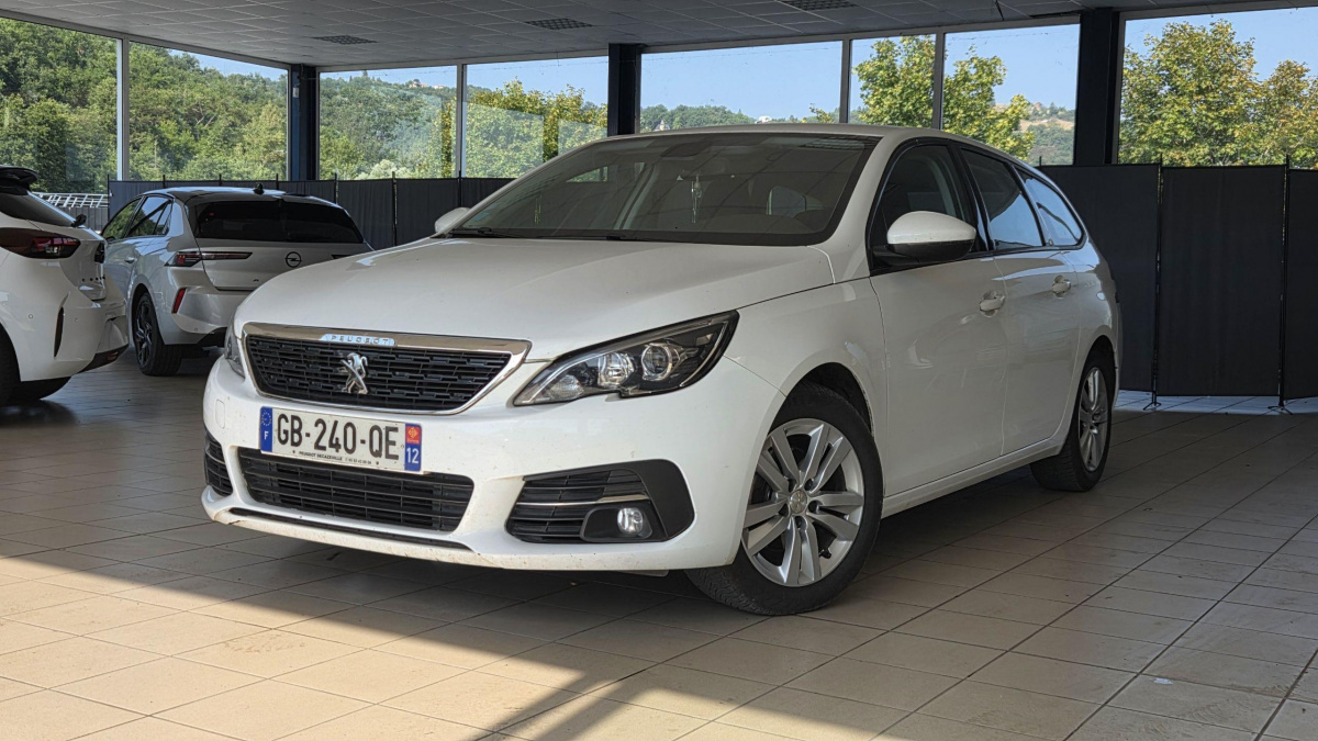 Peugeot 308 - II BlueHDi 130 EAT8 S&amp;S ACTIVE BUSINESS