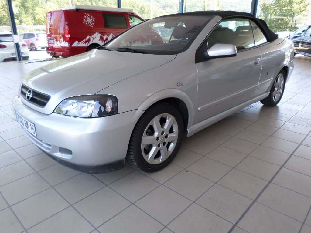 OPEL ASTRA - II CABRIOLET BERTONE PACK 2.2 16V (2001)