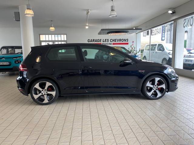 Volkswagen Golf - VII 2.0 TSI 230 BVM6 GTI Performance BMT