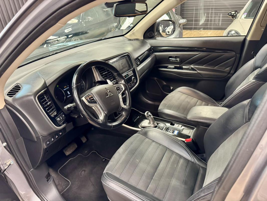 Mitsubishi Outlander - III (2) PHEV TWIN MOTOR 4WD INTENSE 224CH
