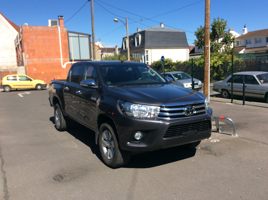 Toyota Hilux IV 4WD 2.4 D-4D 150 DOUBLE CABINE