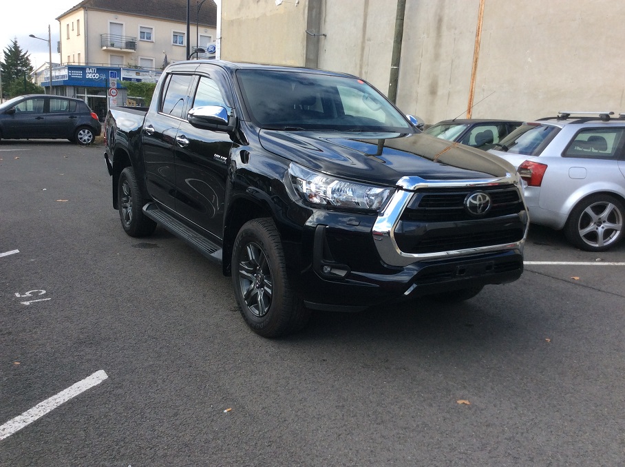 Toyota Hilux - IV 4WD 2.8 D-4D 205 DOUBLE CABINE