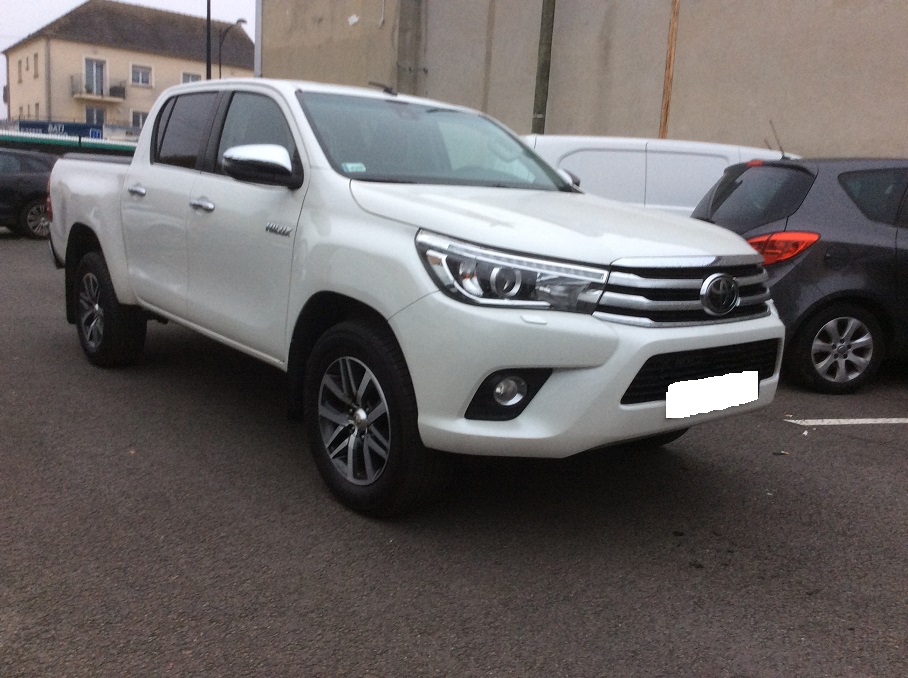 Toyota Hilux - IV 4WD 2.4 D-4D 150 DOUBLE CABINE