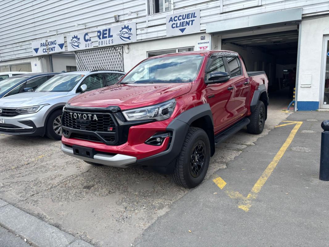 TOYOTA HILUX - IV 4WD 2.8 D-4D 204 DOUBLE CABINE GR SPORT II (2025)