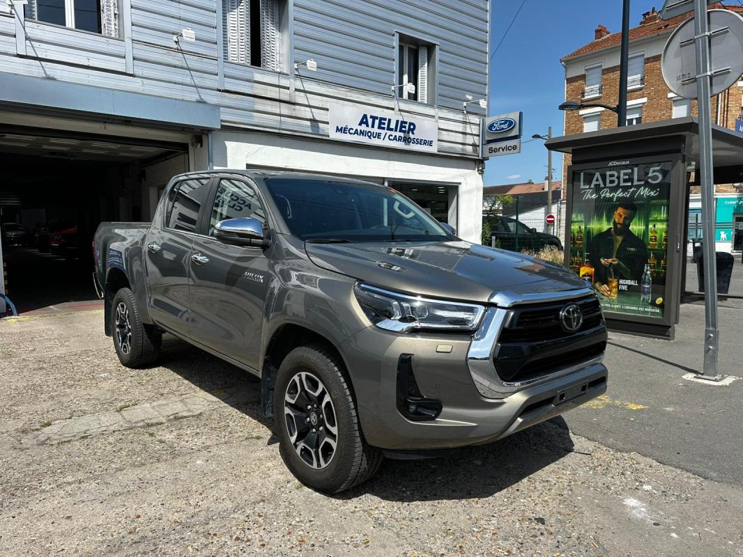 TOYOTA HILUX - IV 4WD 2.4 D-4D 150 DOUBLE CABINE (2024)