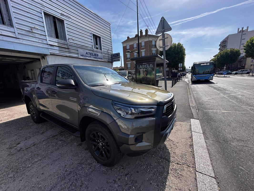 Toyota Hilux - IV 4WD 2.4 D-4D 150 DOUBLE CABINE