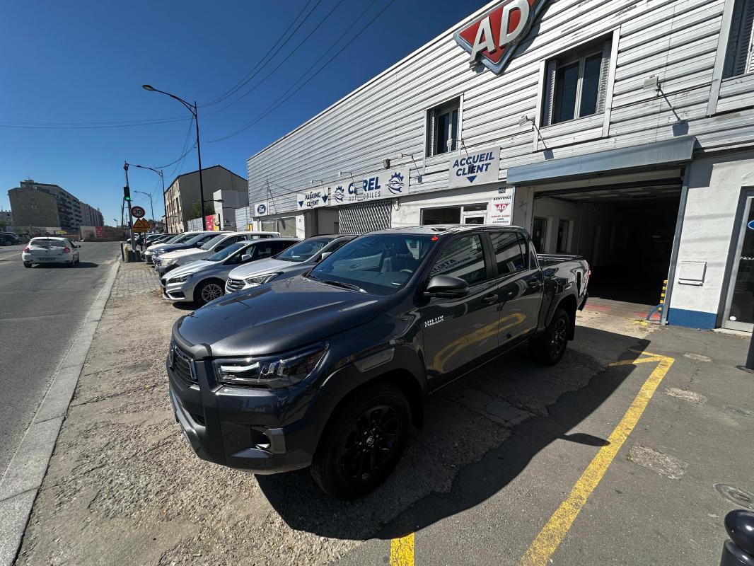 Toyota Hilux - IV 4WD 2.8 D-4D 204 DOUBLE CABINE INVINCIBLE