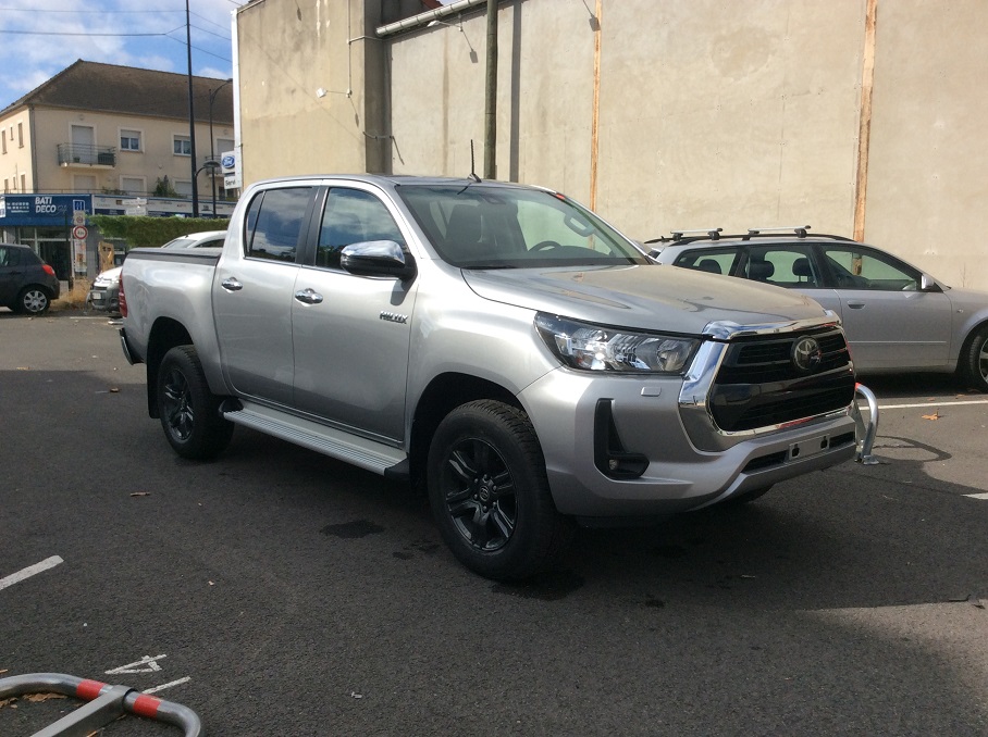 Toyota Hilux - IV 4WD 2.8 D-4D 205 DOUBLE CABINE