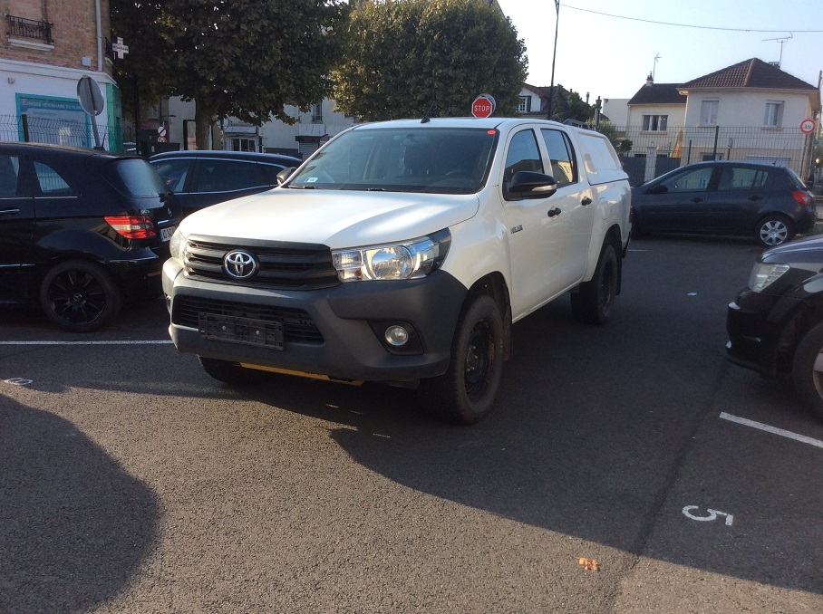 Toyota Hilux - IV 4WD 2.4 D-4D 150 DOUBLE CABINE