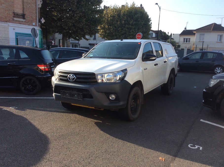 Toyota Hilux - IV 4WD 2.4 D-4D 150 DOUBLE CABINE