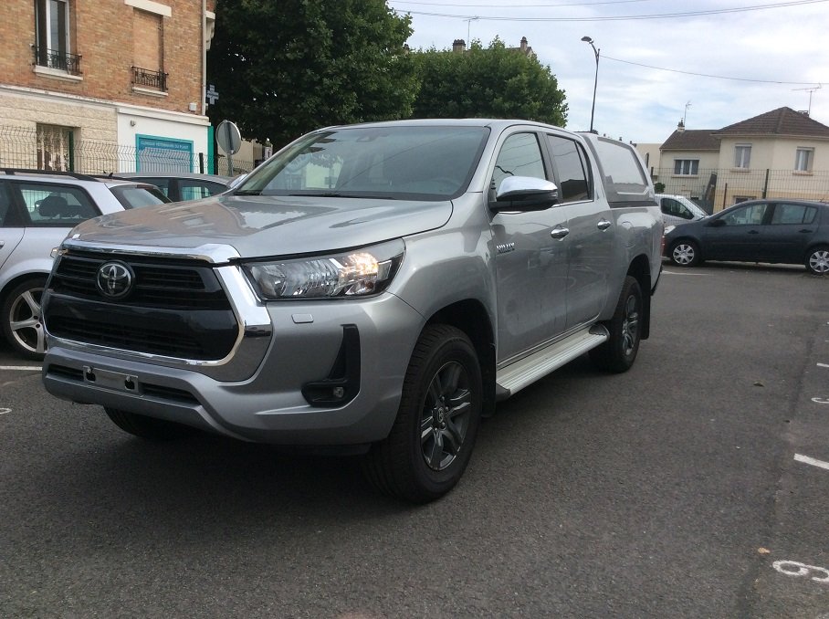 TOYOTA HILUX - IV 4WD 2.4 D-4D 150 DOUBLE CABINE (2022)