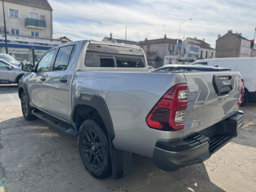 Toyota Hilux - IV 4WD 2.8 D-4D 204 DOUBLE CABINE INVINCIBLE