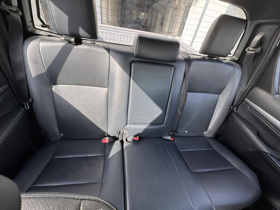 Toyota Hilux - IV 4WD 2.8 D-4D 204 DOUBLE CABINE INVINCIBLE