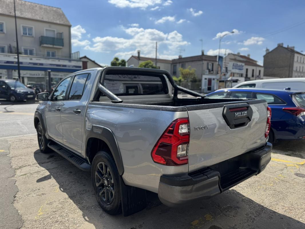 Toyota Hilux - IV 4WD 2.8 D-4D 204 DOUBLE CABINE INVINCIBLE