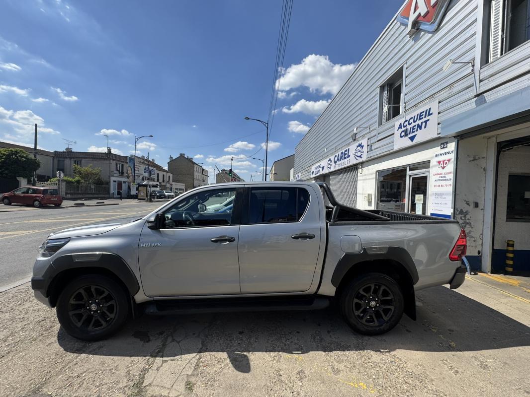 Toyota Hilux - IV 4WD 2.8 D-4D 204 DOUBLE CABINE INVINCIBLE